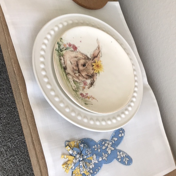 Homewear Easter bunny placemat. - Picture 4 of 5